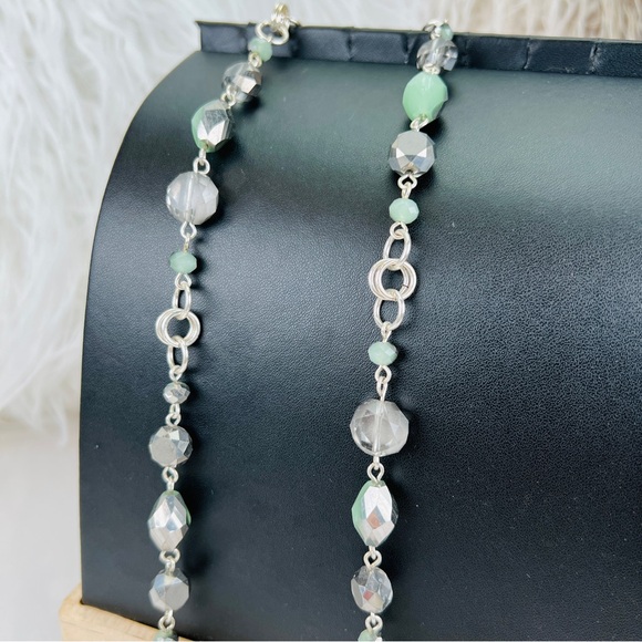 Beautiful weighted, silvertone, colored reflective, bead costume, long necklace - Picture 5 of 9